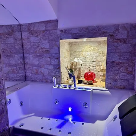 Contemossa With Whirlpool Барі