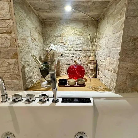 Appartement Contemossa With Whirlpool *